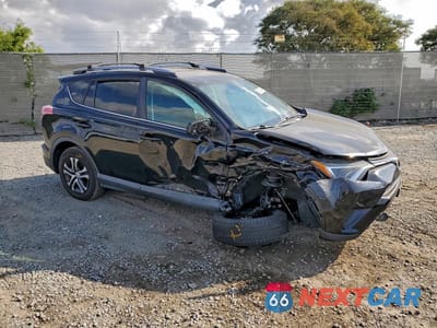 Czwarte zdjęcie samochodu z boku: 2018 TOYOTA RAV4 LE VIN:2T3BFREV6JW756882 - miniatura