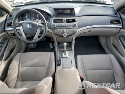 Zdjęcie 8 z 14 samochodu: 2012 HONDA ACCORD LX VIN:1HGCP2F31CA223816 - miniatura