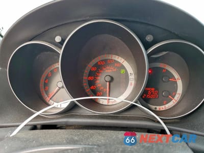 Zdjęcie 9 z 14 samochodu: 2004 MAZDA 3 S VIN:JM1BK323441202173 - miniatura