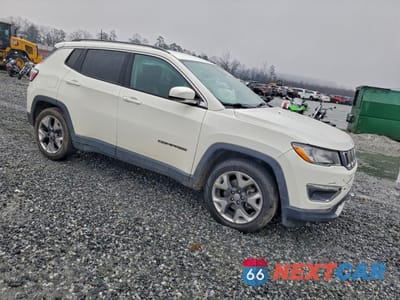 Czwarte zdjęcie samochodu z boku: 2019 JEEP COMPASS LIMITED VIN:3C4NJCCBXKT670789 - miniatura