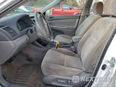Zdjęcie 7 z 11 samochodu: 2003 TOYOTA CAMRY LE VIN:4T1BE32K33U212331 - miniatura