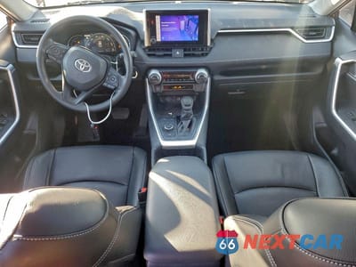 Zdjęcie 8 z 12 samochodu: 2024 TOYOTA RAV4 XLE VIN:JTMRWRFV7RD230458 - miniatura