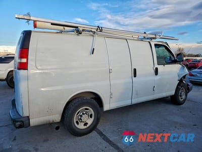 Trzecie zdjęcie samochodu z tyłu: 2008 CHEVROLET EXPRESS 2500 UTILITY / SERVICE VAN VIN:1GCGG25C181227079 - miniatura
