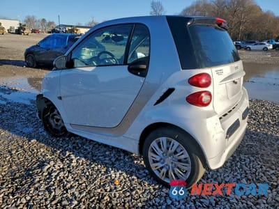 Drugie zdjęcie samochodu z przodu: 2015 SMART FORTWO PURE VIN:WMEEJ3BA0FK814478 - miniatura