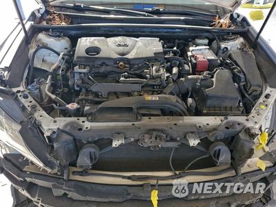 Zdjęcie 11 z 12 samochodu: 2018 TOYOTA CAMRY L VIN:4T1B11HKXJU142833 - miniatura