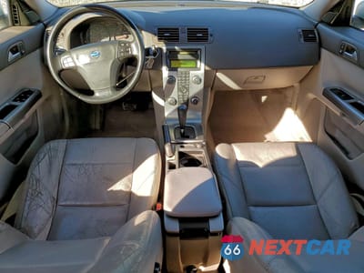 Zdjęcie 8 z 14 samochodu: 2009 VOLVO S40 2.4I VIN:YV1MS382792457371 - miniatura