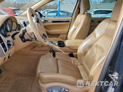 Zdjęcie 7 z 13 samochodu: 2015 PORSCHE CAYENNE VIN:WP1AF2A20FLA31091 - miniatura