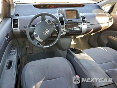 Zdjęcie 8 z 14 samochodu: 2004 TOYOTA PRIUS VIN:JTDKB22U740047434 - miniatura
