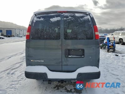 Zdjęcie 6 z 13 samochodu: 2017 CHEVROLET EXPRESS G2500 LS VIN:1GAWGEFG7H1116933 - miniatura