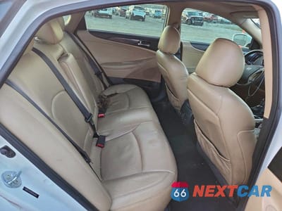 Zdjęcie 10 z 13 samochodu: 2013 HYUNDAI SONATA VIN:5NPEC4AC6DH652823 - miniatura