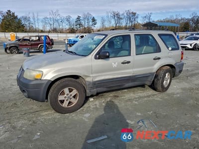 2005 FORD ESCAPE XLS 1FMYU92ZX5KA88358 - główne zdjęcie licytacji z USA - miniatura