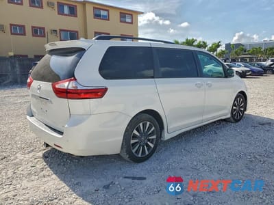 Trzecie zdjęcie samochodu z tyłu: 2019 TOYOTA SIENNA XLE VIN:5TDYZ3DC5KS998189 - miniatura