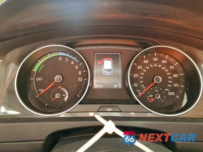 Zdjęcie 9 z 12 samochodu: 2019 VOLKSWAGEN E-GOLF SE VIN:WVWKR7AU4KW910940 - miniatura