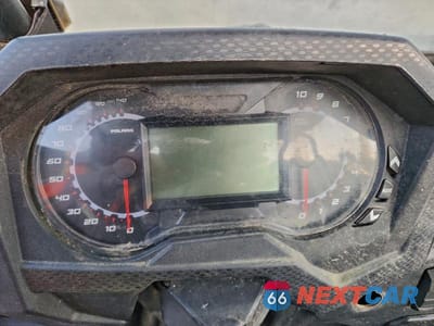 Zdjęcie 8 z 10 samochodu: 2019 POLARIS RZR XP 1000 UTILITY VEHICLE VIN:3NSVDE994KG443094 - miniatura