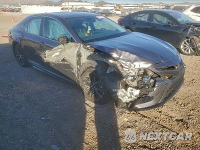 Czwarte zdjęcie samochodu z boku: 2024 TOYOTA CAMRY SE NIGHT SHADE VIN:4T1G11AK6RU204529 - miniatura