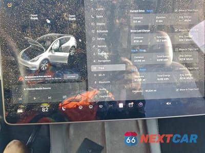 Zdjęcie 9 z 12 samochodu: 2021 TESLA MODEL Y VIN:5YJYGDEE1MF137255 - miniatura