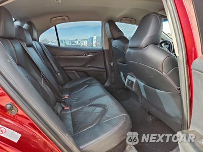 Zdjęcie 10 z 12 samochodu: 2018 TOYOTA CAMRY HYBRID VIN:4T1B21HK9JU509945 - miniatura