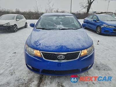 Piąte zdjęcie samochodu w środku: 2011 KIA FORTE SX VIN:KNAFW5A39B5456189 - miniatura