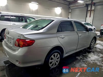 Trzecie zdjęcie samochodu z tyłu: 2010 TOYOTA COROLLA LE VIN:JTDBU4EE4AJ073957 - miniatura