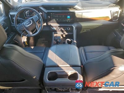 Zdjęcie 8 z 11 samochodu: 2024 GMC SIERRA K1500 DENALI VIN:1GTUUGED6RZ375832 - miniatura