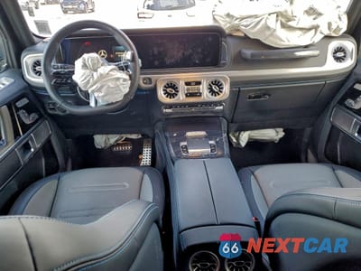 Zdjęcie 8 z 15 samochodu: 2025 MERCEDES-BENZ G 580E VIN:W1NWM0AB3SX025511 - miniatura