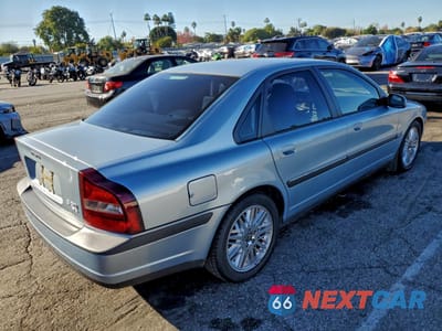 Trzecie zdjęcie samochodu z tyłu: 2000 VOLVO S80 T6 TURBO VIN:YV1TS90D7Y1136947 - miniatura