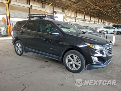 Czwarte zdjęcie samochodu z boku: 2018 CHEVROLET EQUINOX LT VIN:2GNAXKEX6J6223967 - miniatura