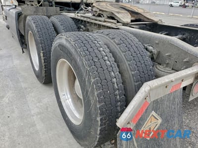 Zdjęcie 9 z 10 samochodu: 2021 INTERNATIONAL LT625 SEMI TRUCK VIN:3HSDZAPR4MN292368 - miniatura