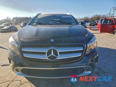 Piąte zdjęcie samochodu w środku: 2017 MERCEDES-BENZ GLA 250 VIN:WDCTG4EB8HJ332536 - miniatura