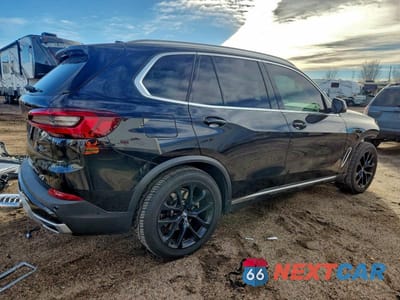Trzecie zdjęcie samochodu z tyłu: 2021 BMW X5 XDRIVE40I VIN:5UXCR6C06M9H73916 - miniatura