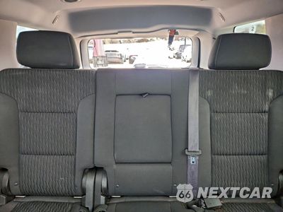 Zdjęcie 10 z 14 samochodu: 2017 CHEVROLET TAHOE C1500 LS VIN:1GNSCAKC0HR366035 - miniatura