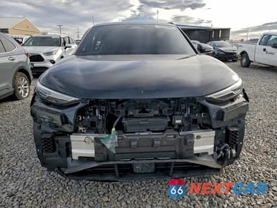 Piąte zdjęcie samochodu w środku: 2025 AUDI Q6 E-TRON PREMIUM VIN:WA114BGF0SA072743 - miniatura