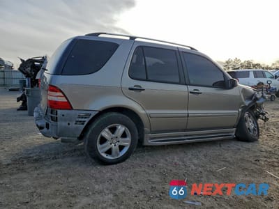 Trzecie zdjęcie samochodu z tyłu: 2005 MERCEDES-BENZ ML 350 VIN:4JGAB57E45A537609 - miniatura