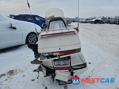 Czwarte zdjęcie samochodu z boku: 1996 HONDA GL1500 SE12 VIN:1HFSC2237TA800611 - miniatura