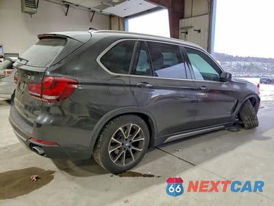 Trzecie zdjęcie samochodu z tyłu: 2017 BMW X5 XDRIVE35I VIN:5UXKR0C50H0V65929 - miniatura