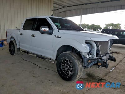 Czwarte zdjęcie samochodu z boku: 2020 FORD F150 SUPERCREW VIN:1FTEW1C44LKD11867 - miniatura