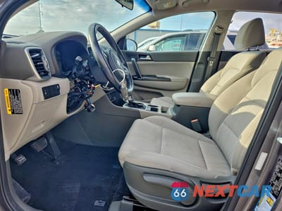 Zdjęcie 7 z 12 samochodu: 2017 KIA SPORTAGE LX VIN:KNDPM3ACXH7134594 - miniatura