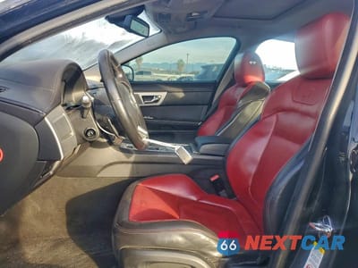 Zdjęcie 7 z 13 samochodu: 2012 JAGUAR XF VIN:SAJWA0FB5CLS59202 - miniatura