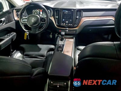 Zdjęcie 8 z 11 samochodu: 2019 VOLVO XC60 T6 INSCRIPTION VIN:LYVA22RL2KB220589 - miniatura