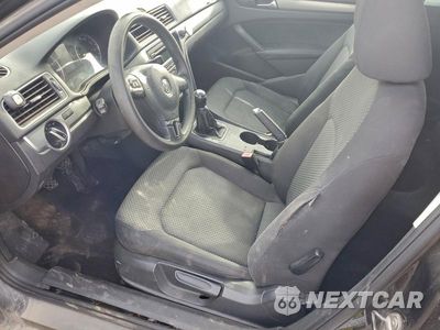 Zdjęcie 7 z 12 samochodu: 2012 VOLKSWAGEN PASSAT S VIN:1VWAP7A3XCC004574 - miniatura