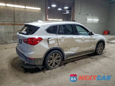 Trzecie zdjęcie samochodu z tyłu: 2016 BMW X1 XDRIVE28I VIN:WBXHT3Z31G4A49029 - miniatura