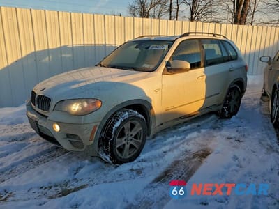 2013 BMW X5 XDRIVE35I 5UXZV4C52D0E14055 - główne zdjęcie licytacji z USA - miniatura