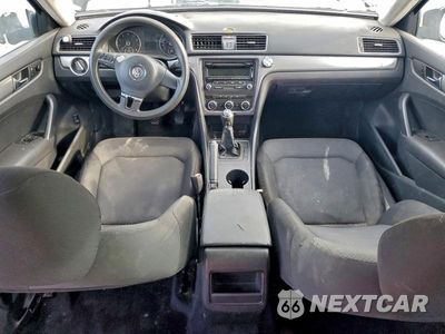Zdjęcie 8 z 12 samochodu: 2012 VOLKSWAGEN PASSAT S VIN:1VWAP7A3XCC004574 - miniatura