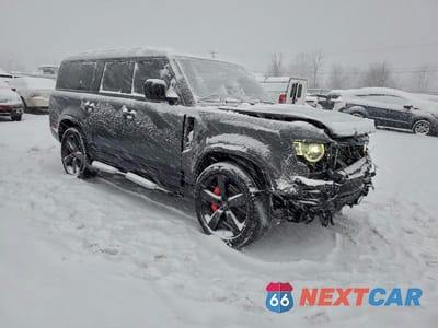 Czwarte zdjęcie samochodu z boku: 2023 LAND ROVER DEFENDER 130 X-DYNAMIC SE VIN:SALE2FEU7P2185119 - miniatura