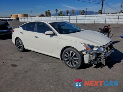 Czwarte zdjęcie samochodu z boku: 2019 NISSAN ALTIMA S VIN:1N4BL4BV6KC235607 - miniatura