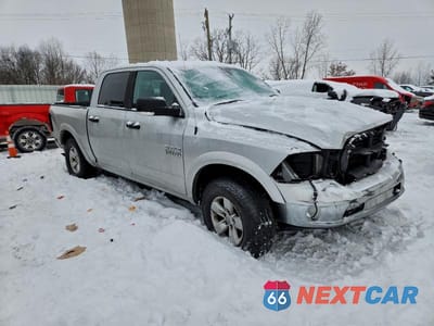Czwarte zdjęcie samochodu z boku: 2015 RAM 1500 SLT VIN:1C6RR7LG8FS603121 - miniatura