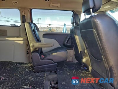 Zdjęcie 11 z 12 samochodu: 2014 CHRYSLER TOWN & COUNTRY TOURING VIN:2C4RC1BG9ER342428 - miniatura