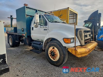 Czwarte zdjęcie samochodu z boku: 2006 FORD F750 SUPER DUTY VIN:3FRXF75S86V384127 - miniatura