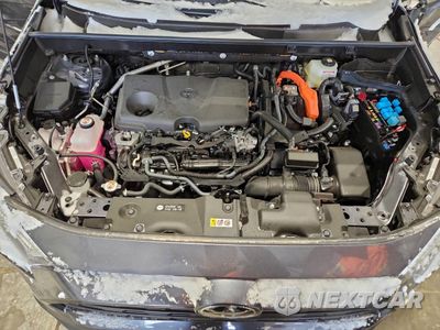 Zdjęcie 12 z 14 samochodu: 2025 TOYOTA RAV4 XLE VIN:JTMRWRFV1SD331047 - miniatura