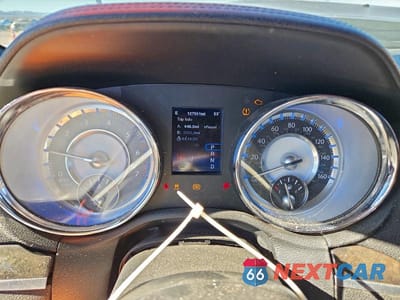 Zdjęcie 9 z 12 samochodu: 2012 CHRYSLER 300C VIN:2C3CCAET1CH249795 - miniatura